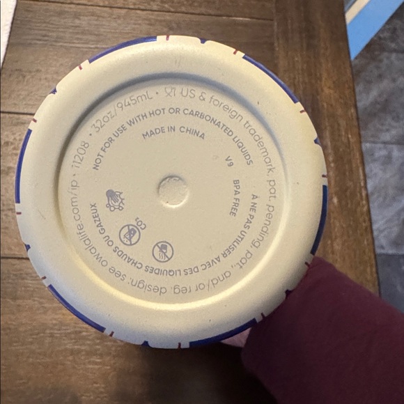 Owala Holiday Hygge 32oz FreeSip! New! Limited Edition! - Picture 4 of 5